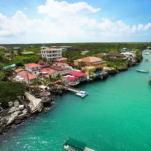 Angermeyer Waterfront ***** Puerto Ayora (Galapagos Islands)